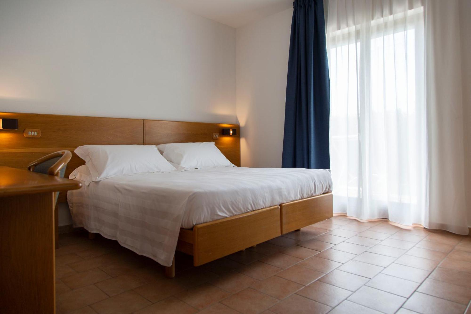 Double or Twin Room Garden View