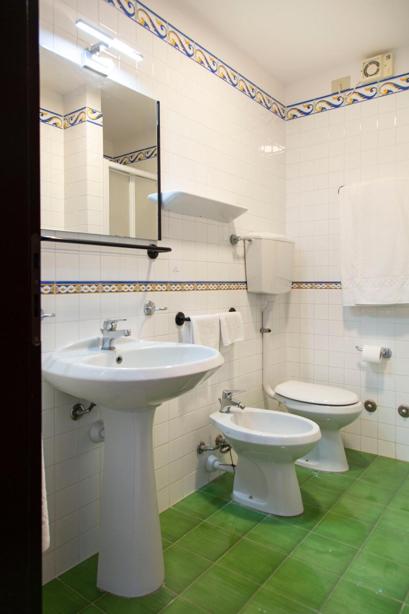 Double or Twin Room Garden View
